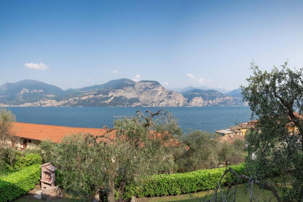 Villa Mimosa-Con Piscina E Vista Lago Brenzone sul Garda Exterior foto